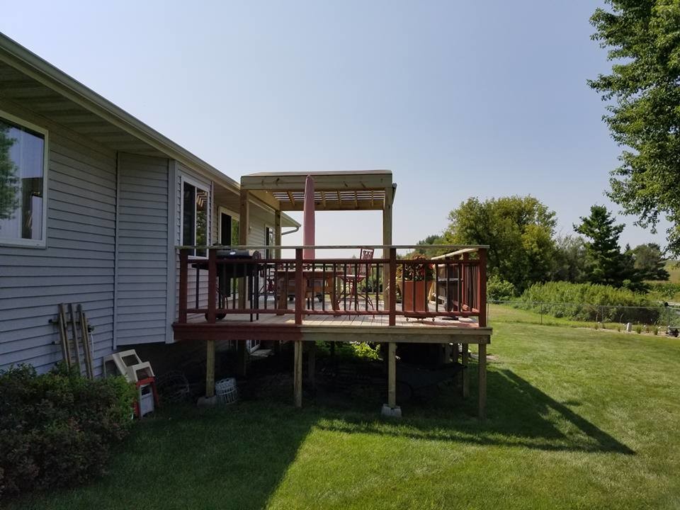 Elegant deck photo in Chicago