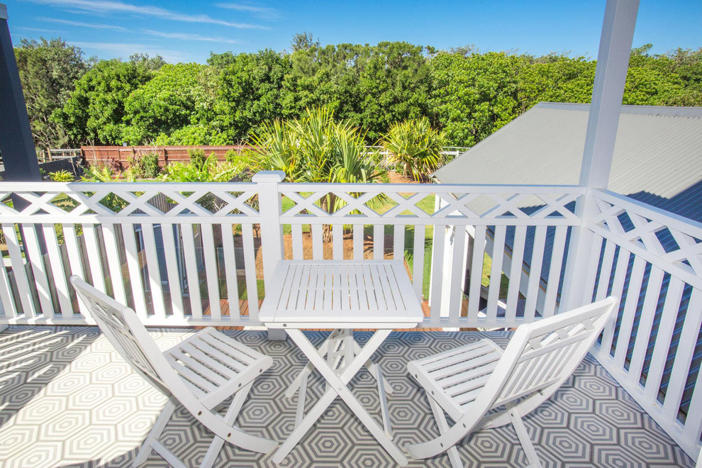 Photo of a beach style deck in Brisbane.