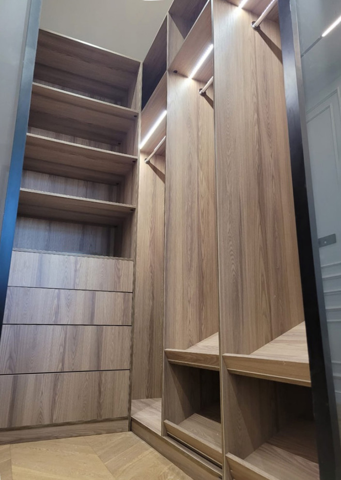 Гардеробные с подсветкой