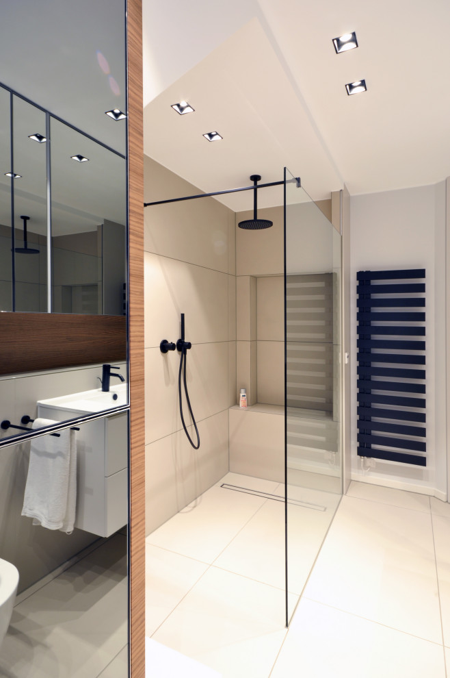 Medium sized contemporary shower room bathroom in Dusseldorf.