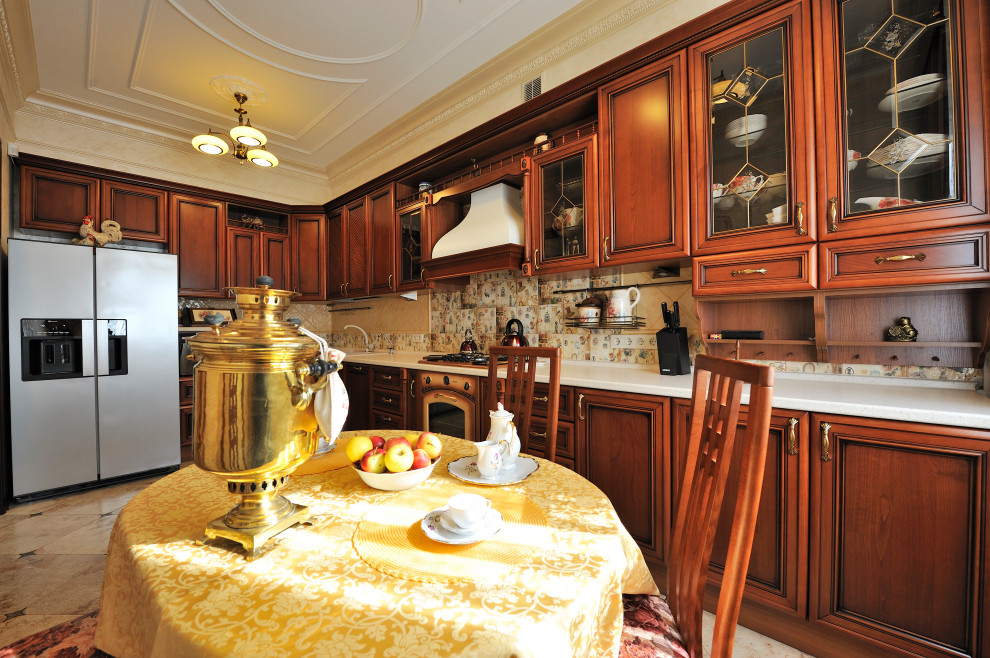 Интерьер дома в классическом стиле (250 кв м)