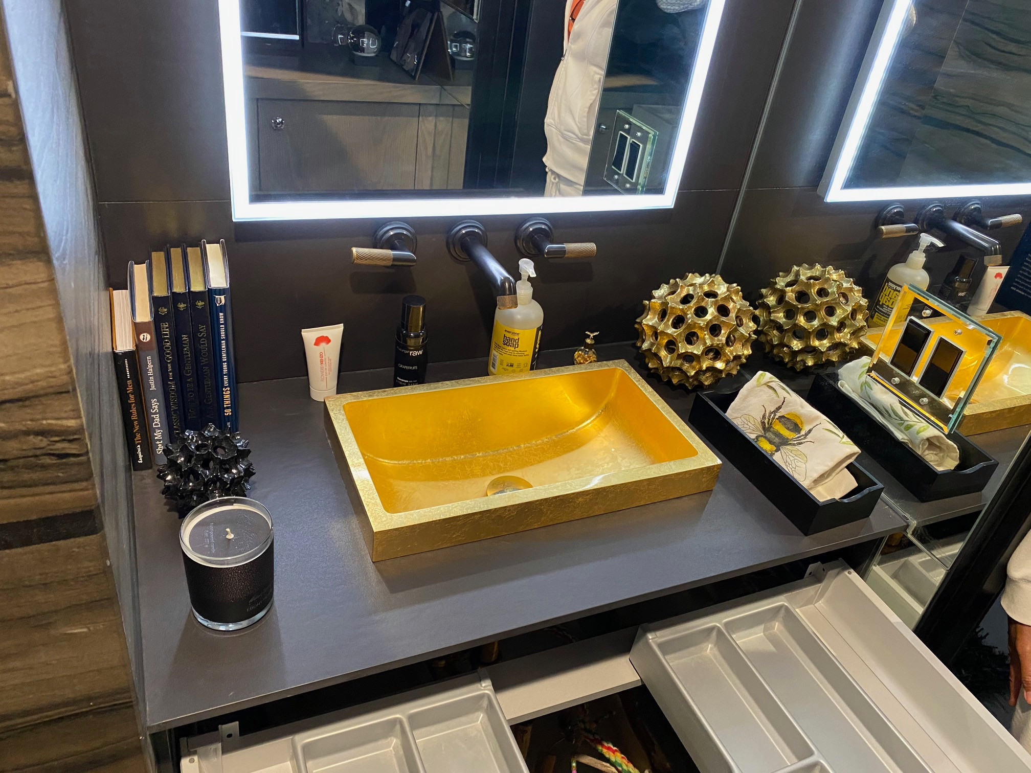 Gore Kitchen, Bathroom, Entertainment, and Back Ends