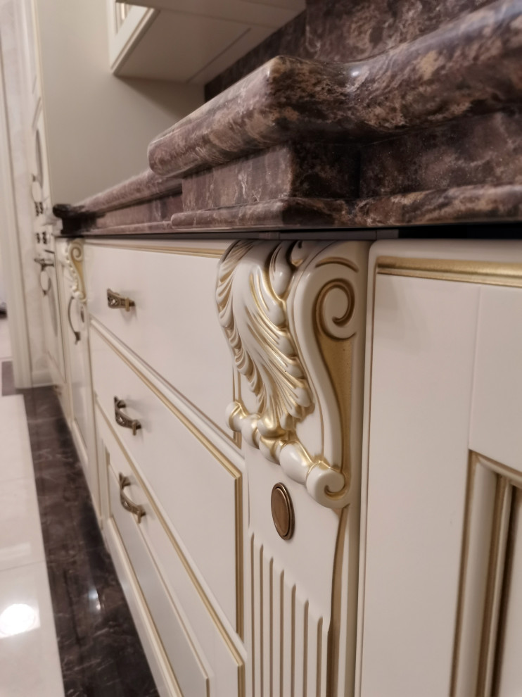 ЦАРСКАЯ ГОСТИНАЯ