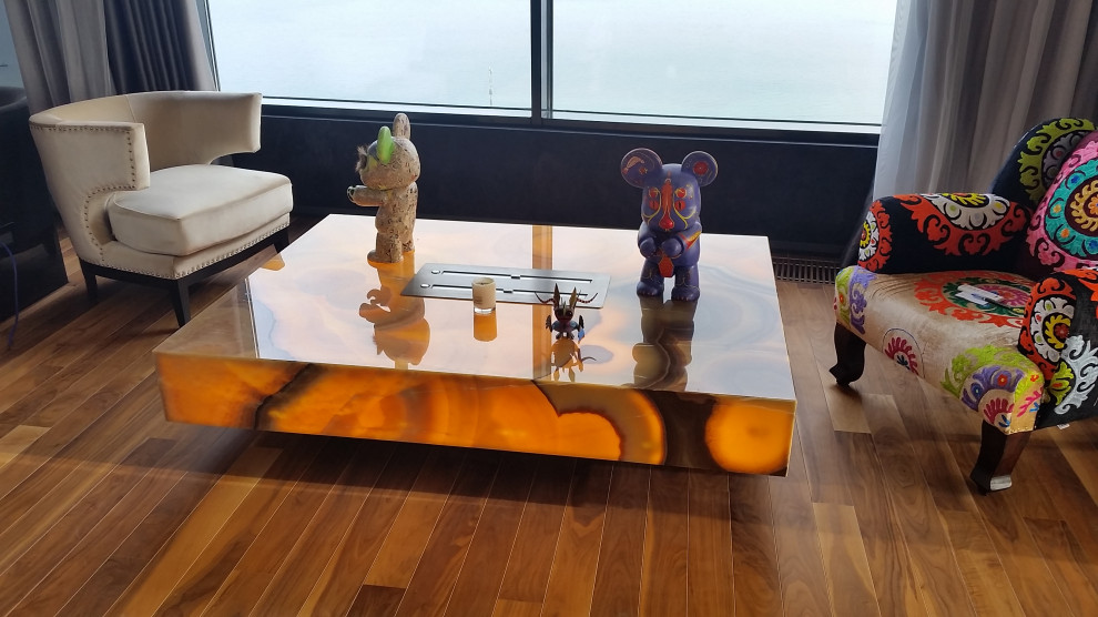 Биокамин из натурального оникса с подстветкой