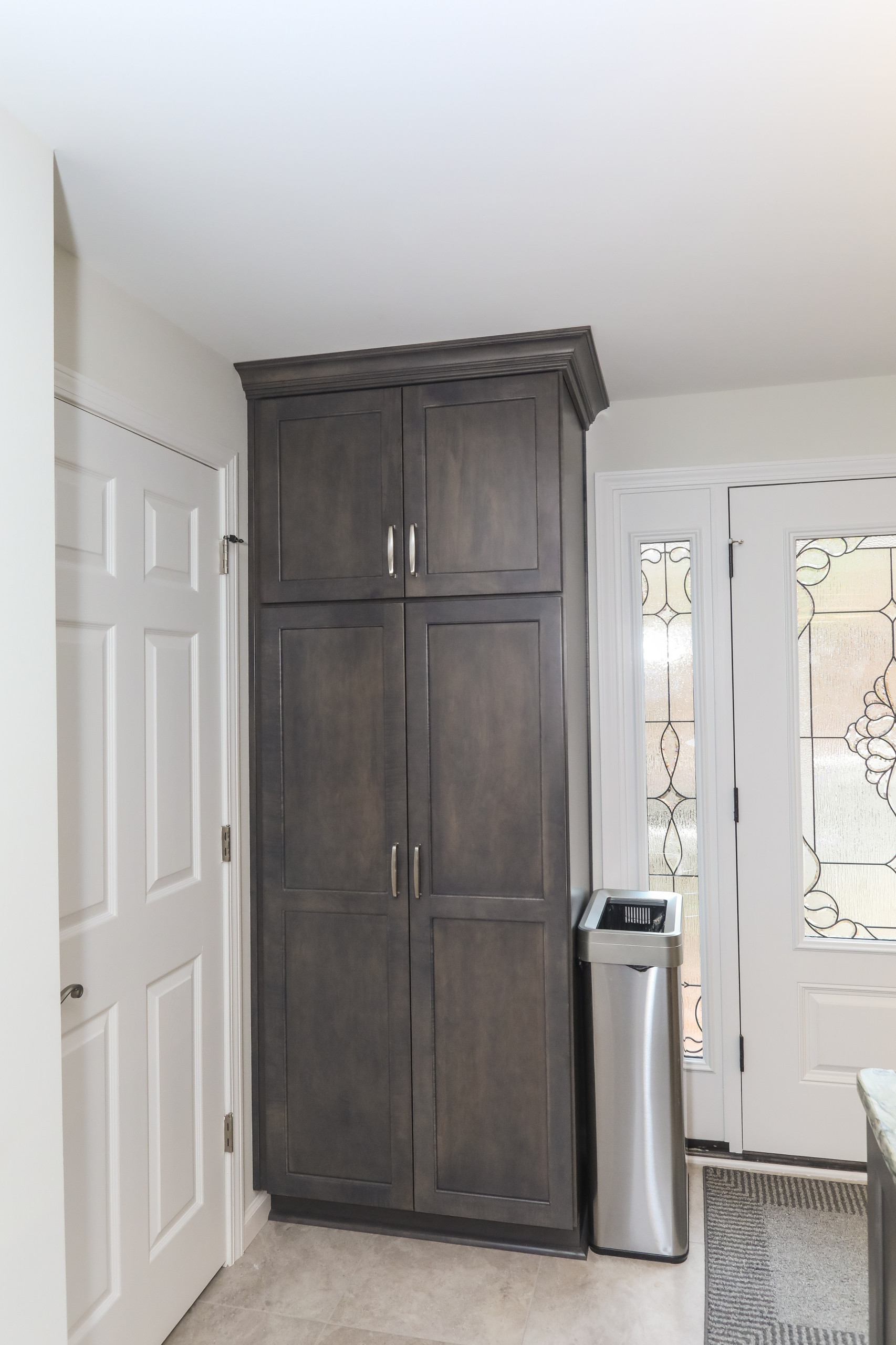 Gainesville Lake Home Remodeling - Kitchen, Butler's Pantry & Laundry