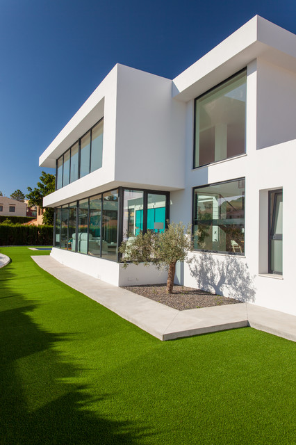 Varios modern-exterior