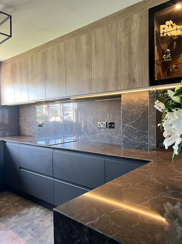 The Hinckley Kitchen - Volpi True Handleless - RRP £30,500 - Luxe Price £25,000