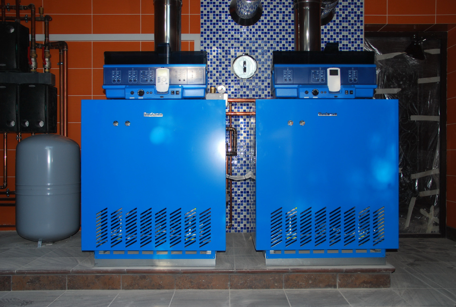 Коттедж 1500 м2, Киевское ш