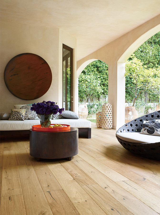 Inspiration for a contemporary patio in Orange County.