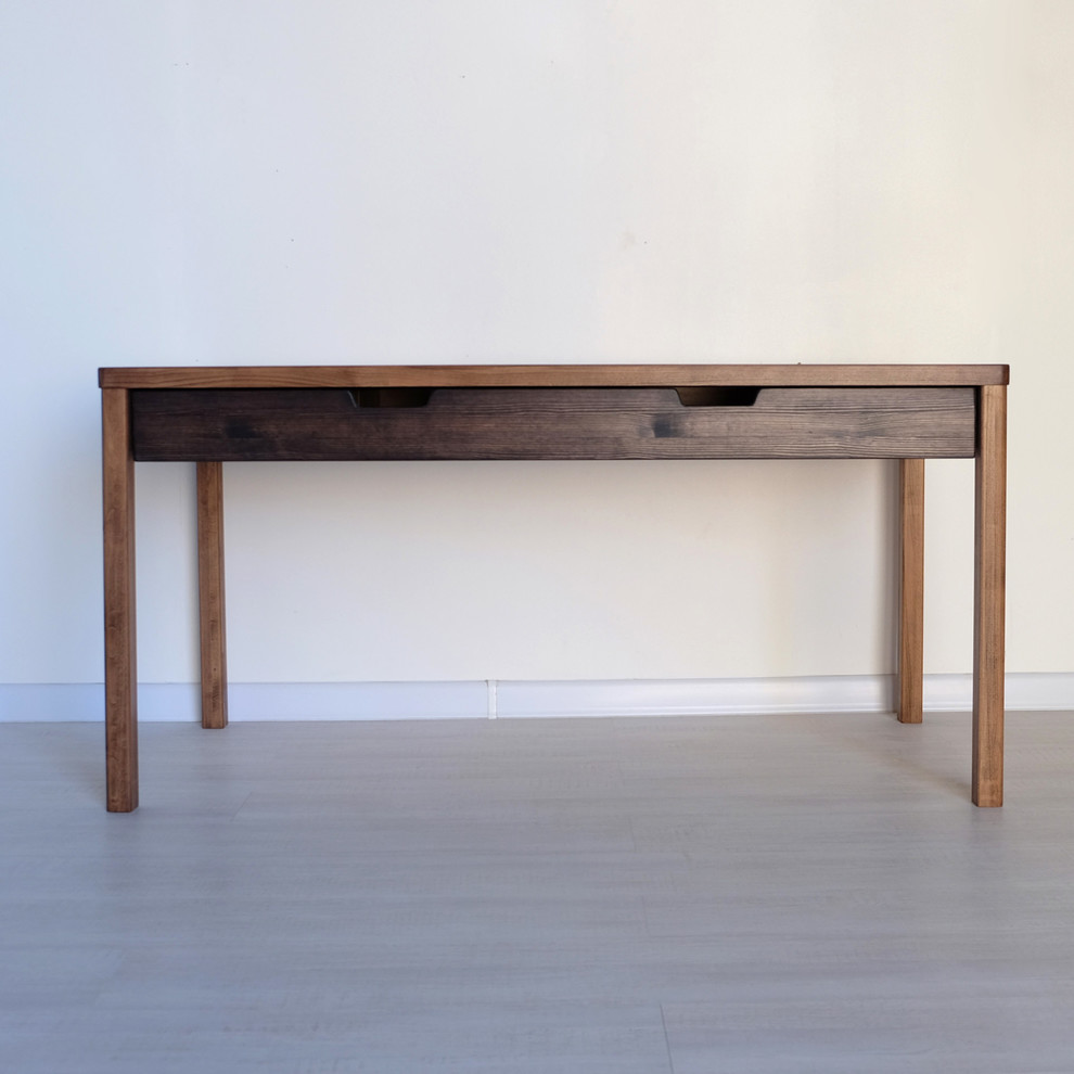 Письменный стол