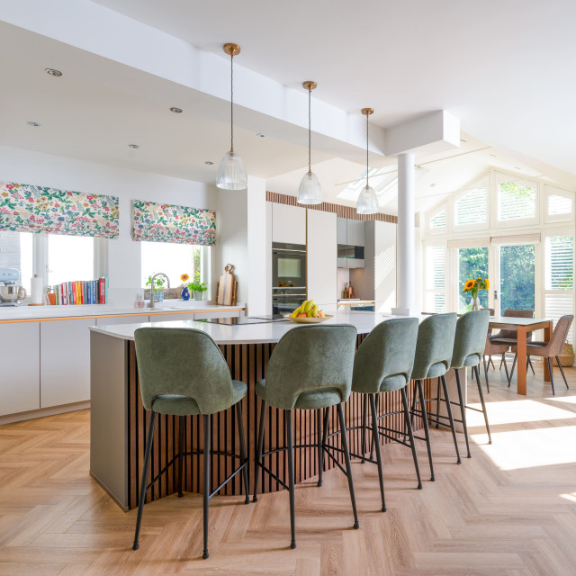 Scandi-Style Open-Plan Kitchen in St Albans skandinavisk-koekken