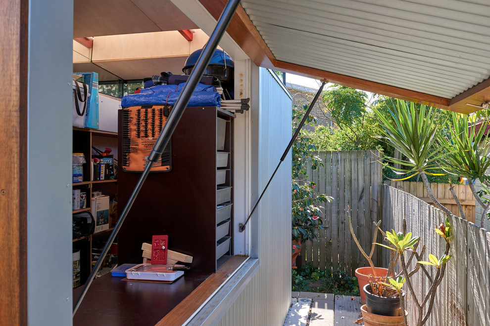 Small contemporary shed and granny flat in Sydney.
