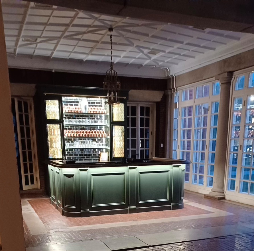 Allerton Mansion: Solarium