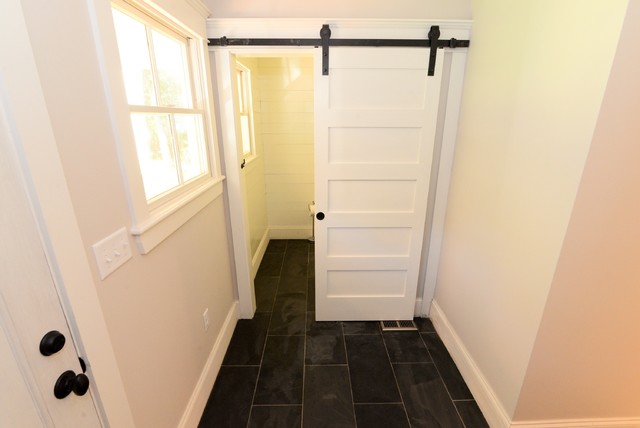 Gilford Road maritim-gaestetoilette