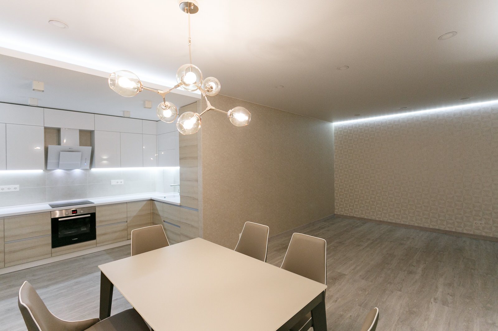 ЖК "Белые ночи", 3-ком, 100 м2. Капитальный ремонт