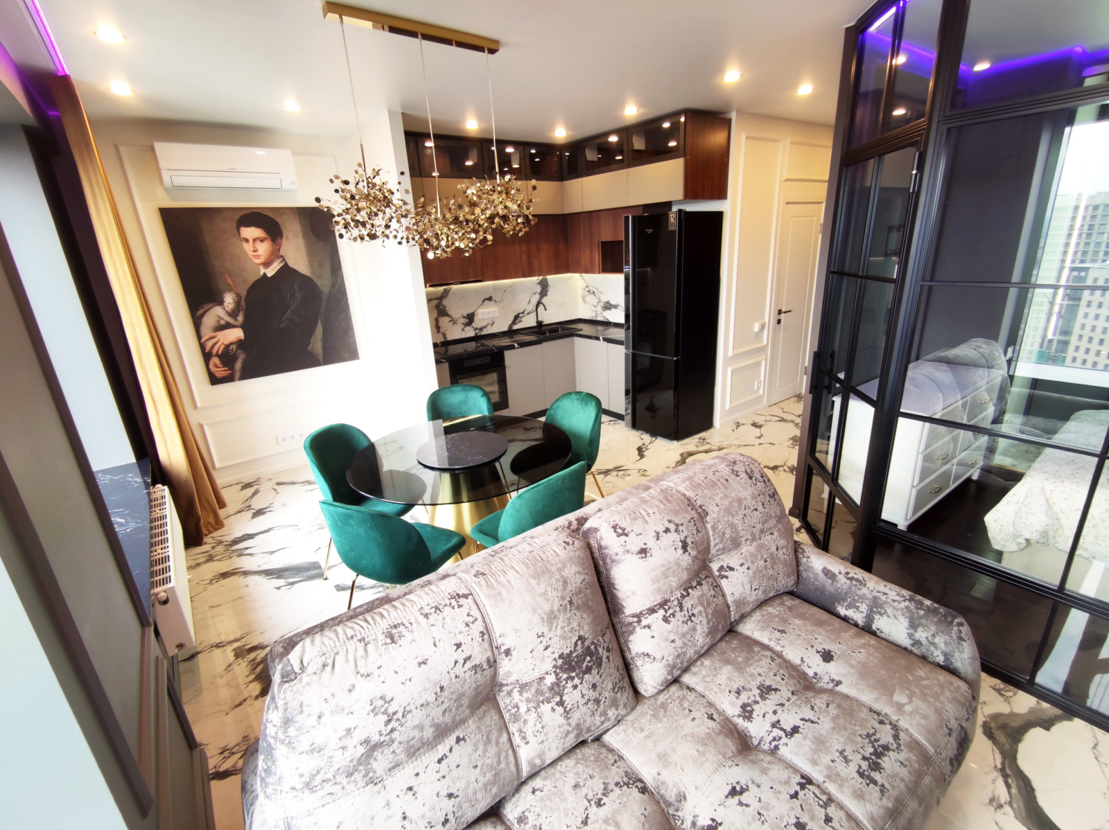 Дизайнерская студия 40 кв.м.