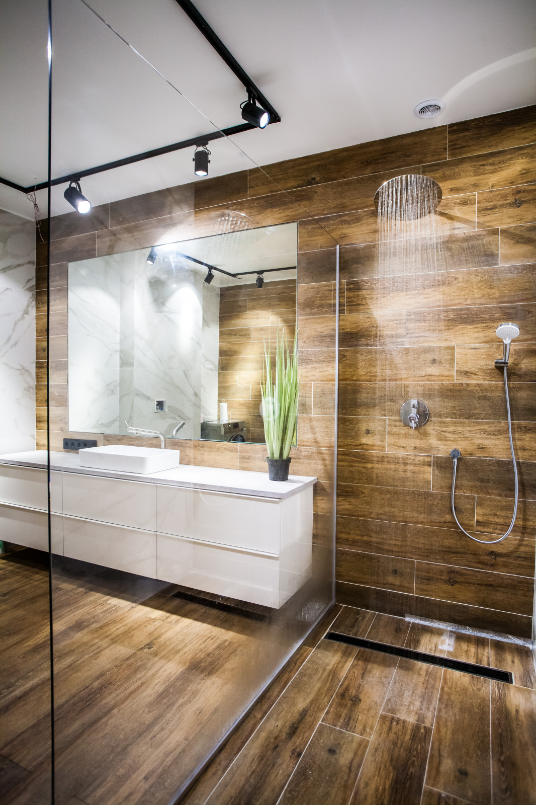 Стекло AGC в интерьере