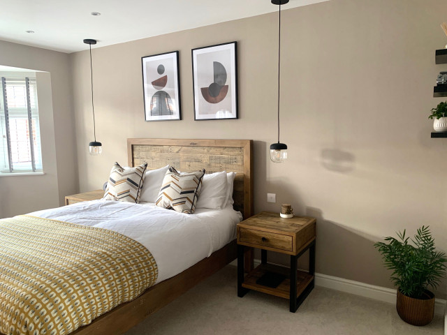 Leighton Buzzard modern-bedroom