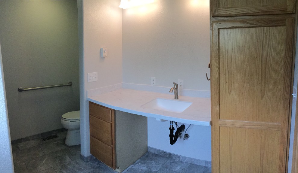 Home design - transitional home design idea