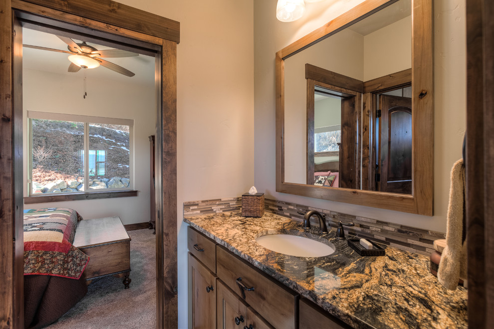 Bathroom - rustic bathroom idea
