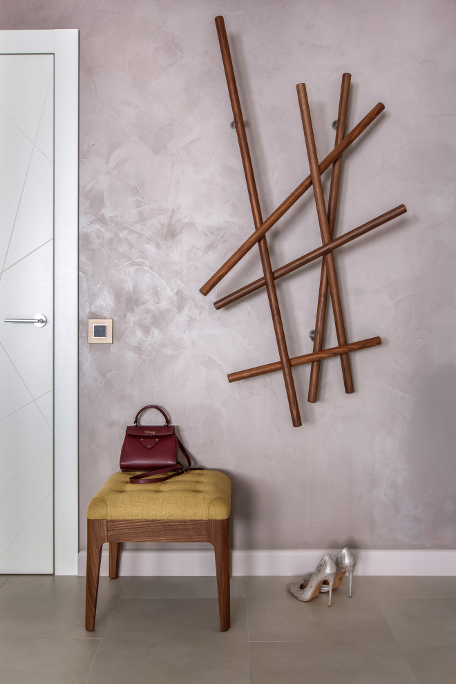 Трехкомнатная квартира в центре Петербурга