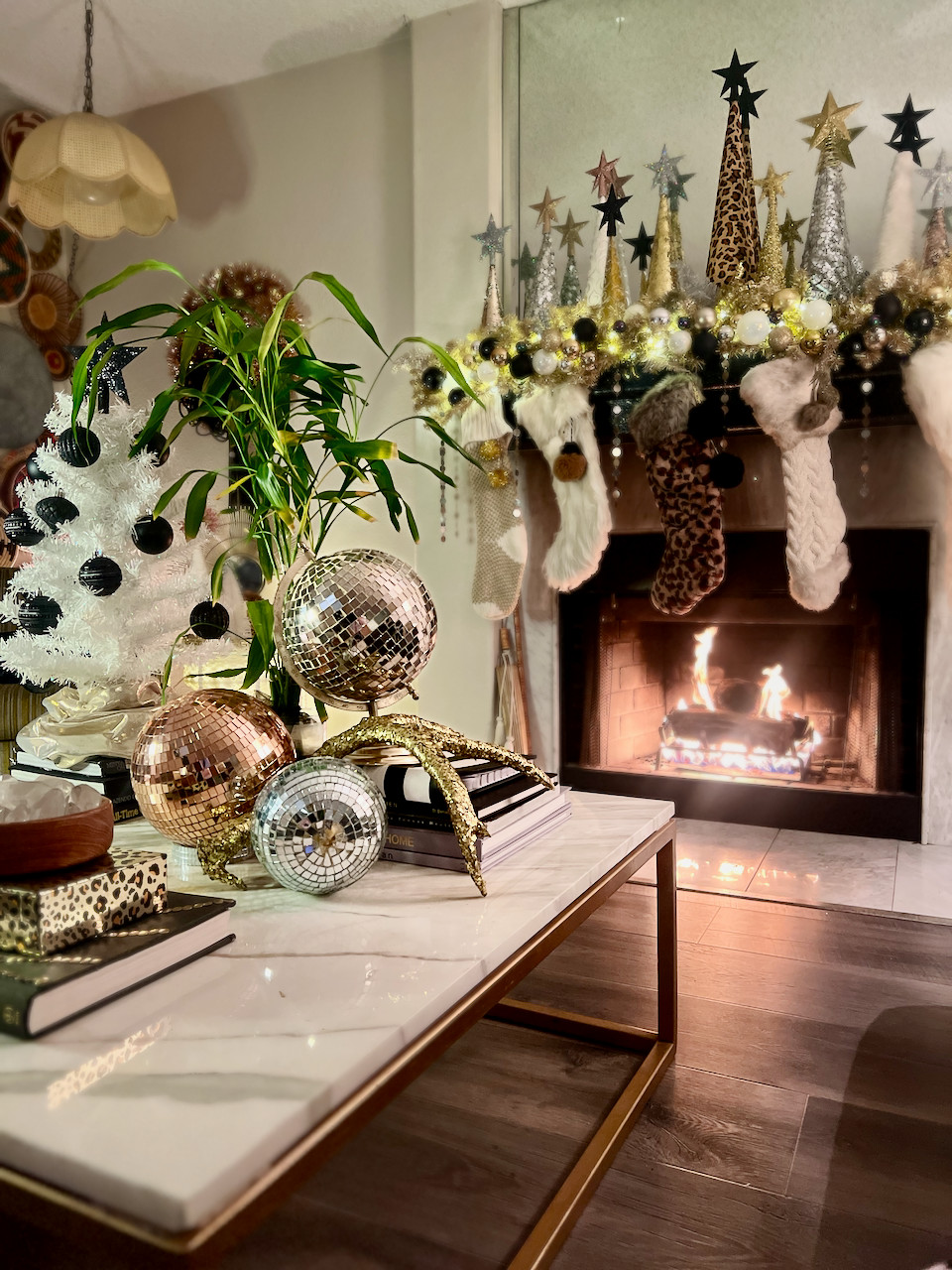 HOLIDAY DECORATING