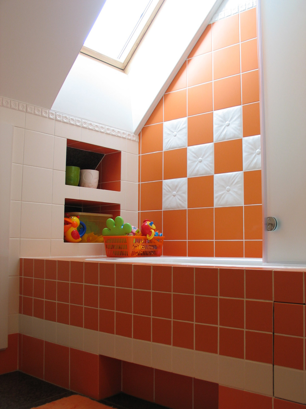 РЕКОНСТРУКЦИЯ МАНСАРДЫ В ЗАГОРОДНОМ ДОМЕ