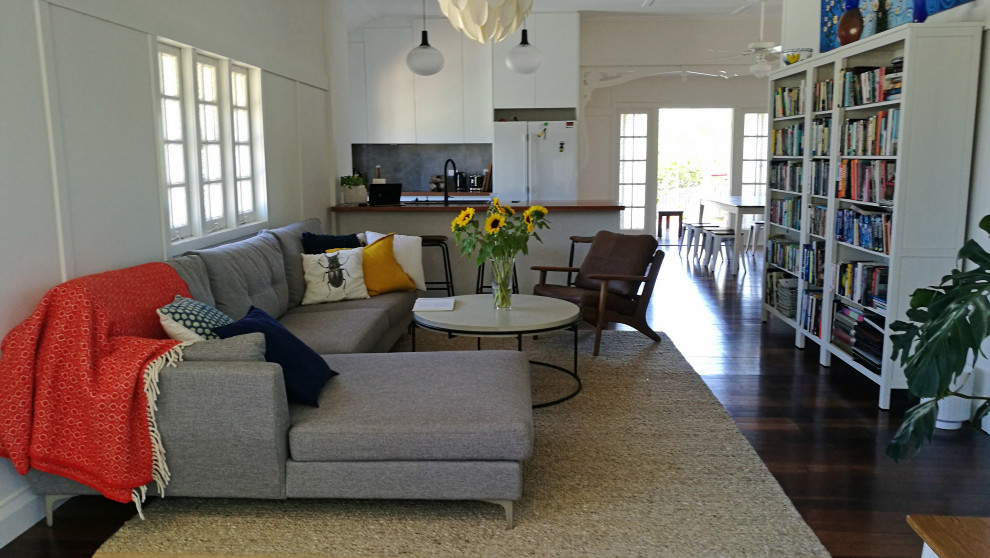 Design ideas for a contemporary living room in Hobart.
