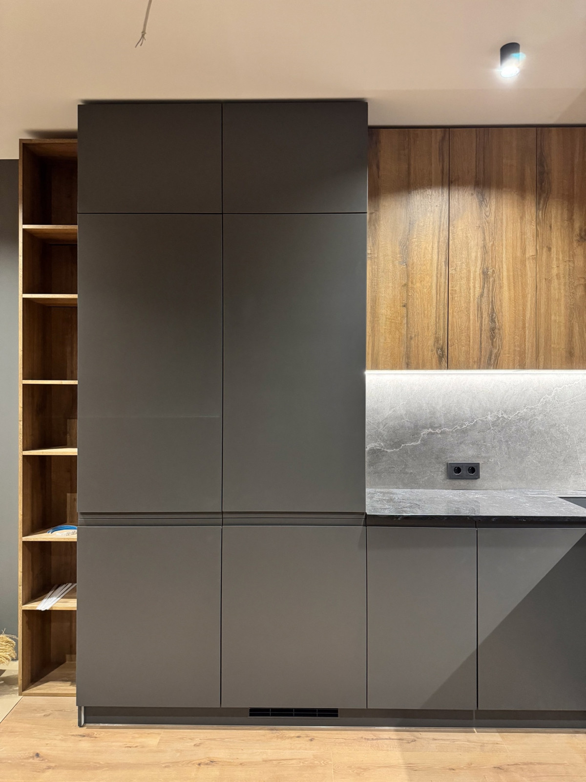 Авиаторов 1, Солнцево