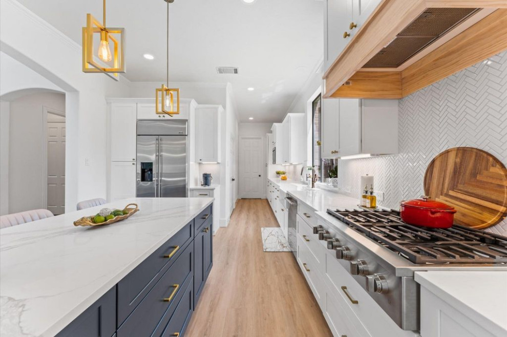 Kitchen - rustic kitchen idea