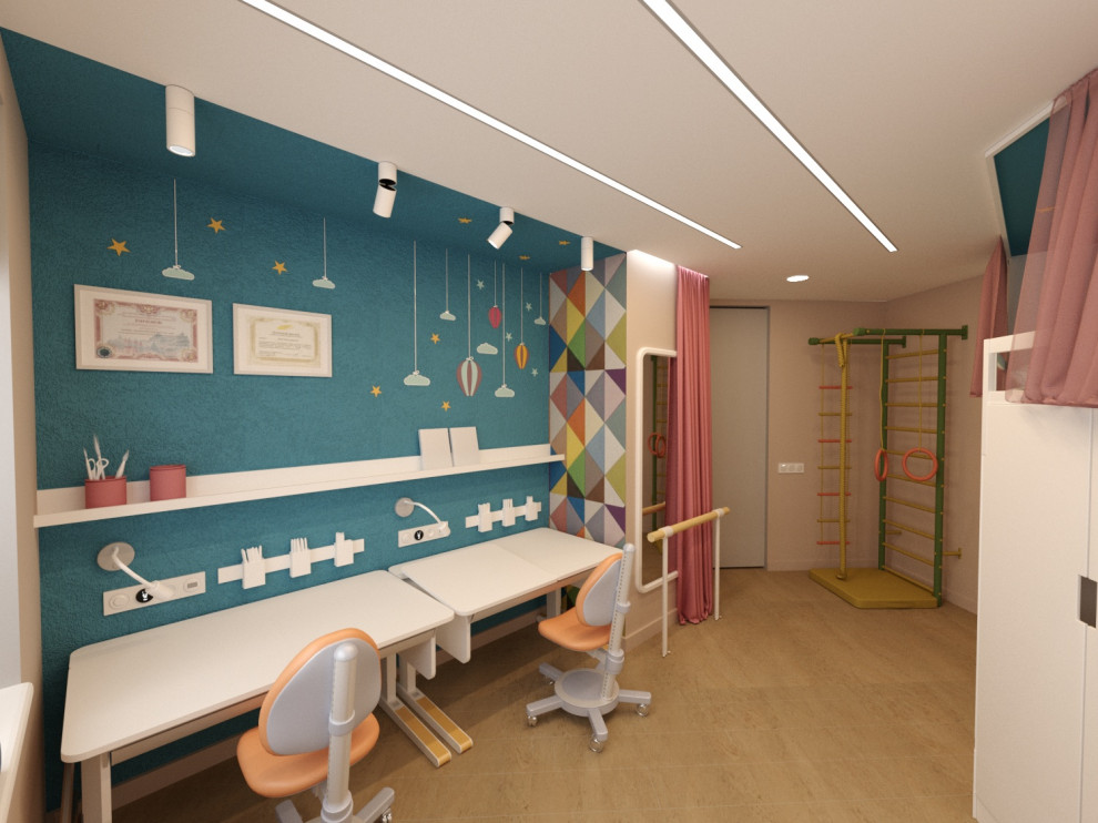 Четырехкомнатная квартира в современном стиле для творческой семьи.