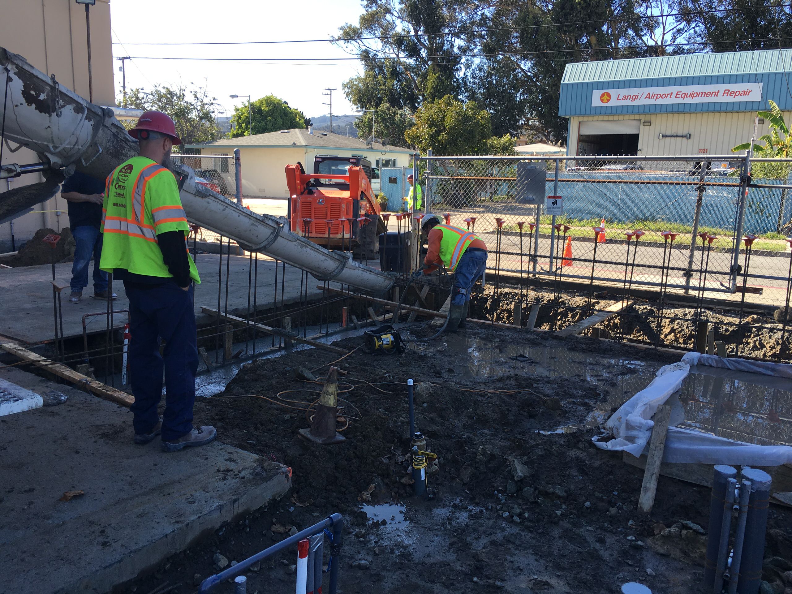 AT&T Bloom Energy Block Wall