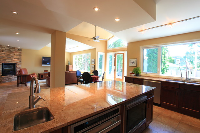 Transitional transitional-kitchen