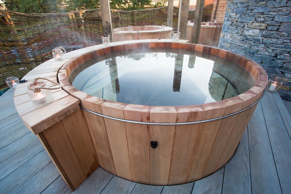 This is an example of a contemporary pool in Devon.