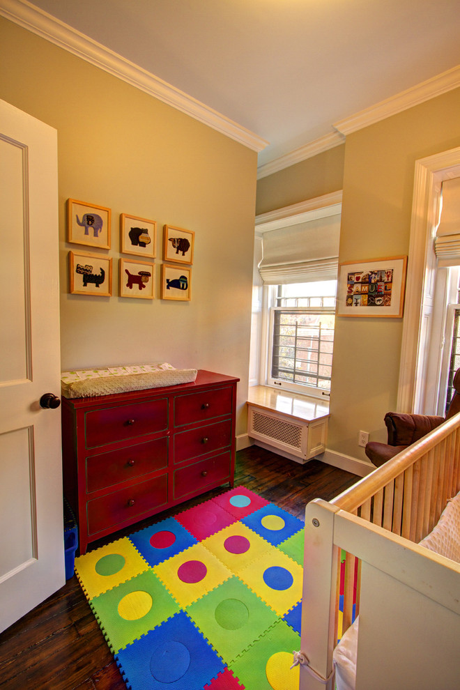 Example of a classic home design design in New York