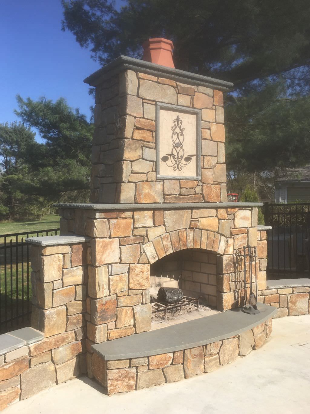 Outdoor Fireplaces, Firepits and Grills