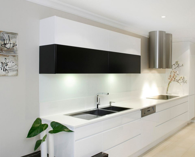 Kitchen - Coloured Glass Splashbacks modern-kitchen