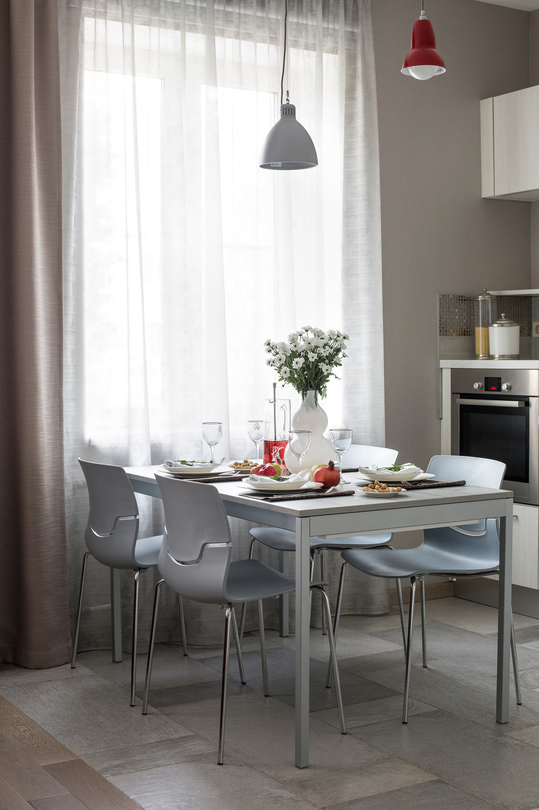 Маленькая квартира в старом районе Москвы