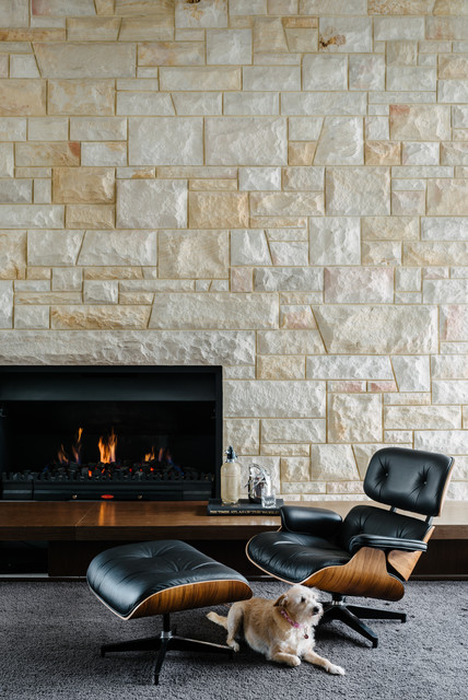 Frank Lloyd Wright Inspired Home midcentury-living-room