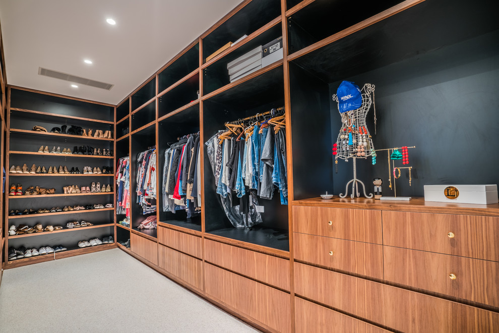 Traditional storage and wardrobe in Sydney.