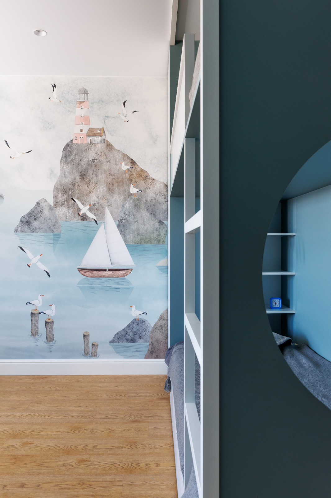 Трешка для молодой пары с двумя детьми