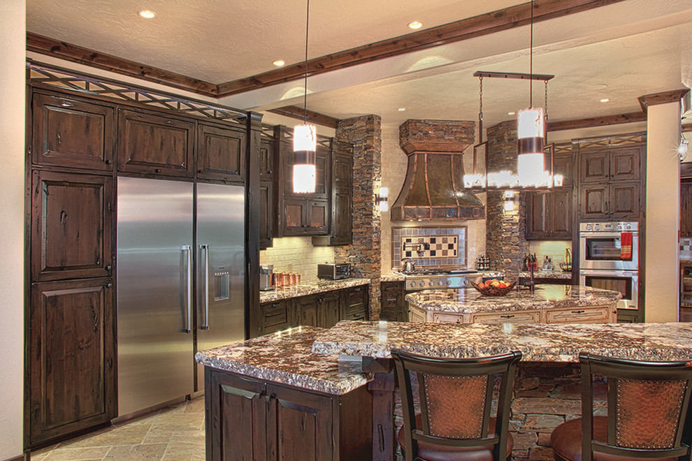Mountain style kitchen photo in Seattle