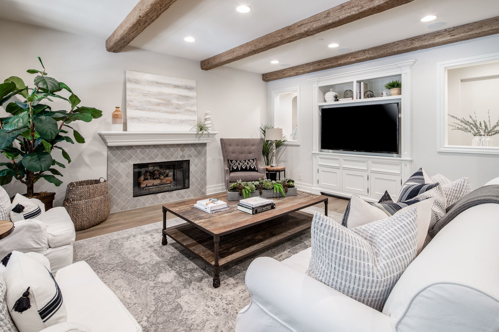Transitional family room in Orange County.