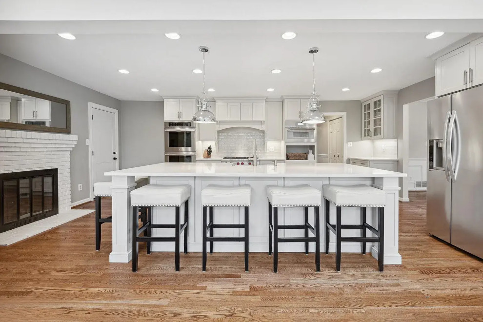 Inspiration for a transitional kitchen remodel in DC Metro