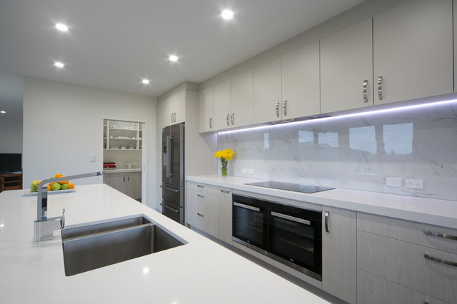Kitchen & Scullery modern-kitchen