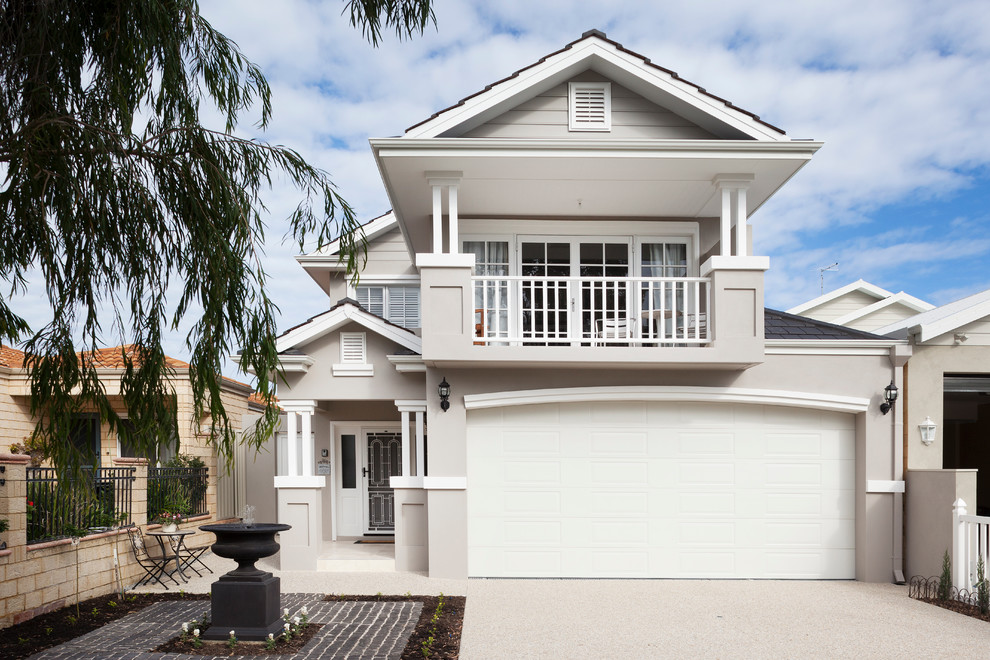 Design ideas for a traditional exterior in Perth.