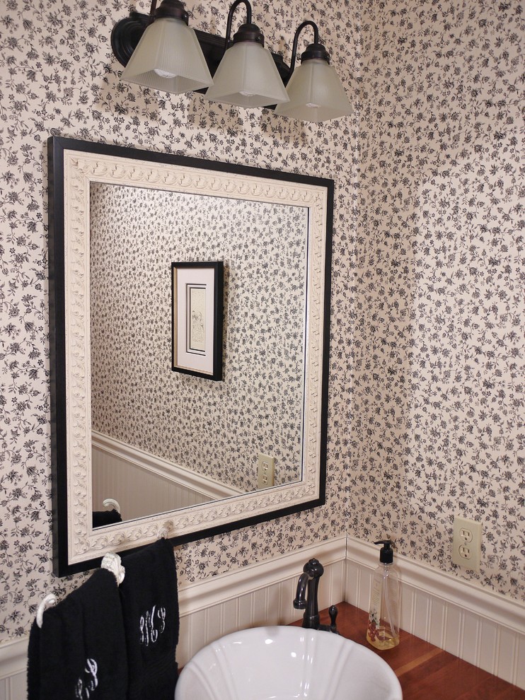 Bathroom - bathroom idea in Boston