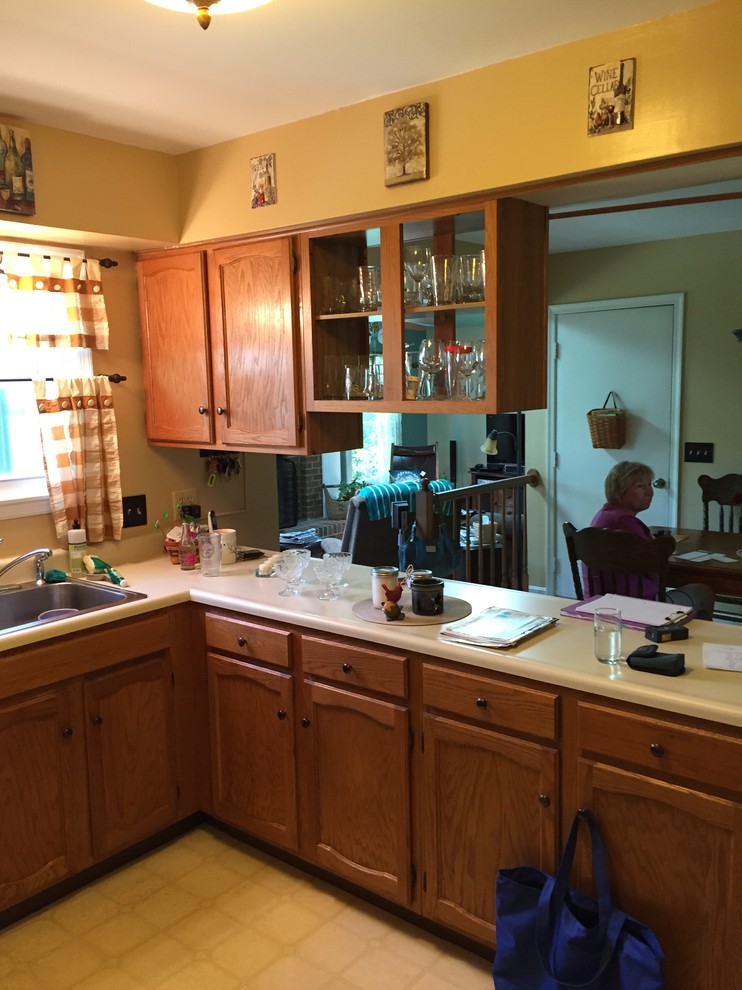 Bright Kitchen from Dark and Crowded, Harrisburg, Pennsylvaia