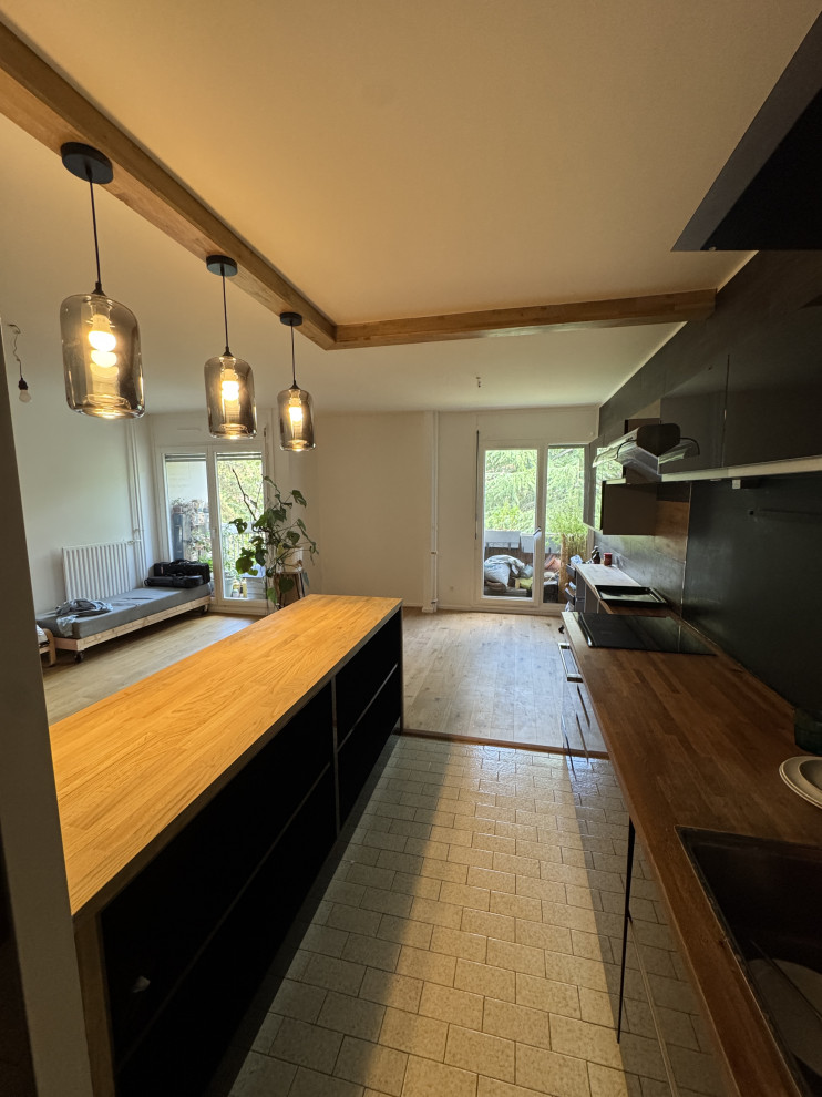 Rénovation de deux salles de bain et du salon / cuisine