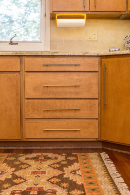 Home design - transitional home design idea